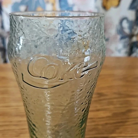 2 COCA COLA GLASSES - Picture 3 of 4
